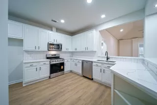 Photo #1: 4686960 Listing 