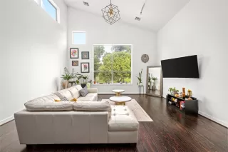 Photo #2: 46914479 Listing 