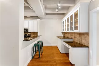 Photo #3: 47160589 Listing 