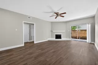 Photo #1: 4737490 Listing