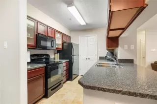 Photo #5: 47476085 Listing