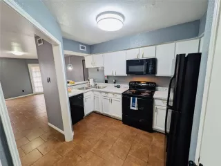 Photo #3: 4790607 Listing 