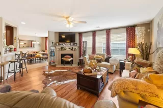 Photo #6: 48003443 Listing 