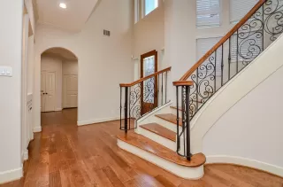 Photo #3: 48055257 Listing