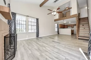 Photo #2: 48117119 Listing 