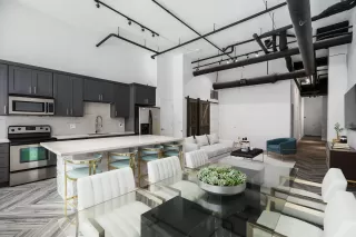 Photo #5: 48573170 Listing