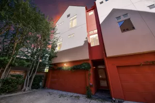 Photo #2: 48751465 Listing 