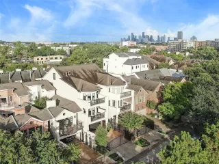 Photo #1: 48817308 Listing 