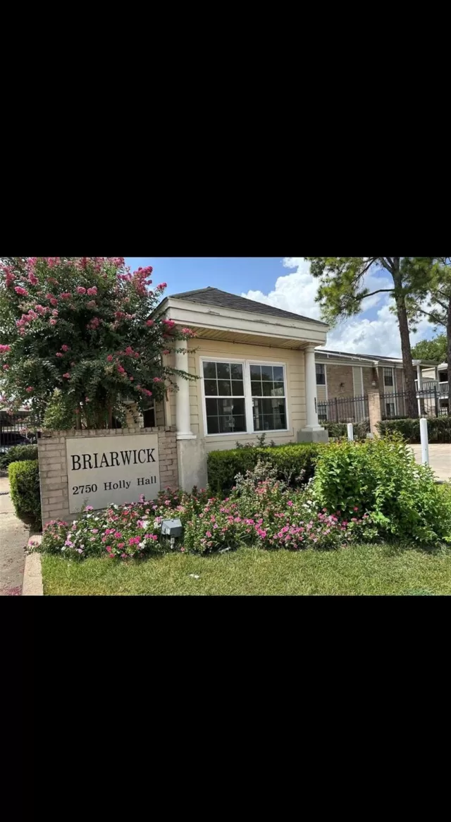 MLS: 49019853 Condo For Sale