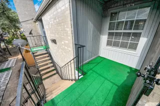 Photo #5: 49404548 Listing 