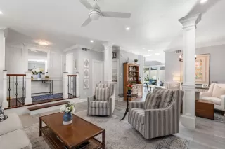 Photo #4: 4941753 Listing 