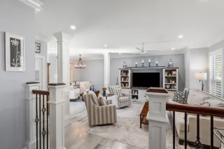 Photo #5: 4941753 Listing 