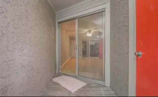 Photo #3: 49625860 Listing