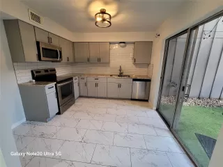 Photo #5: 49993976 Listing 