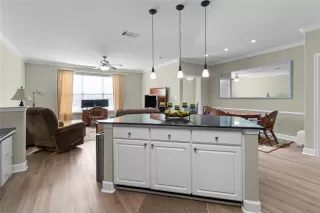 Photo #4: 50066833 Listing 