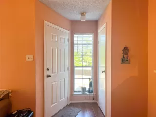 Photo #3: 50086594 Listing