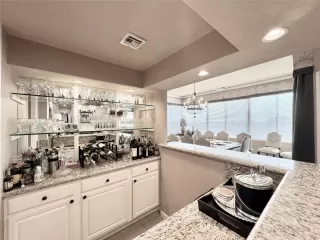 Photo #4: 50265566 Listing 