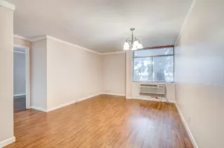 Photo #1: 50354999 Listing 