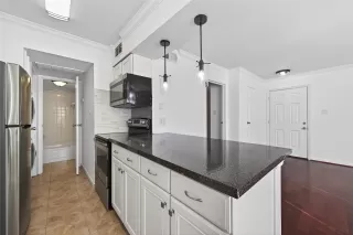 Photo #3: 50519386 Listing