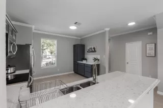 Photo #1: 50741429 Listing