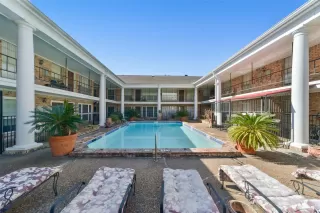 Photo #1: 50929227 Listing 