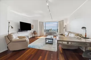 Photo #2: 51259371 Listing 