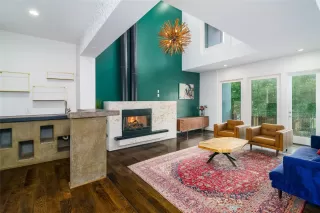 Photo #2: 51388904 Listing