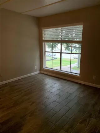 Photo #4: 51606458 Listing