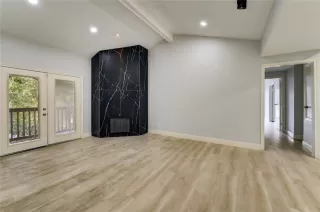 Photo #5: 52026079 Listing 