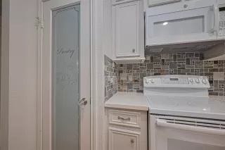 Photo #6: 52032588 Listing 