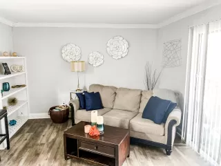 Photo #4: 52381789 Listing 