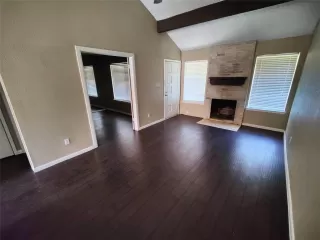 Photo #2: 52398310 Listing