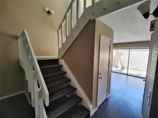 Photo #6: 52398310 Listing