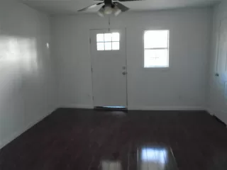 Photo #3: 52400918 Listing 