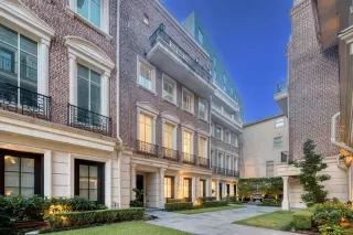 Photo #1: 52427830 Listing 