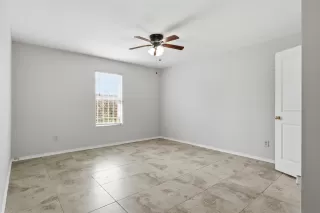 Photo #3: 52457264 Listing