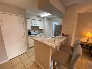 Photo #5: 52556786 Listing 