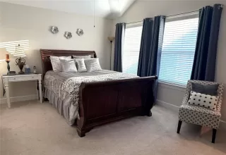 Photo #2: 52583305 Listing