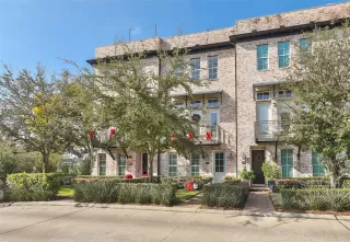 Photo #2: 5261022 Listing