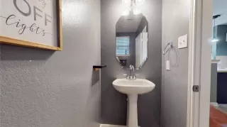 Photo #5: 52812915 Listing 