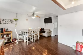 Photo #4: 5304792 Listing 