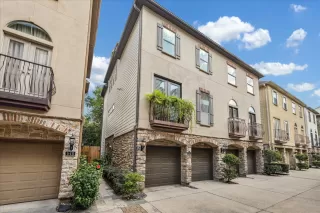 More Details about MLS # 53284305 : 544 BOMAR STREET