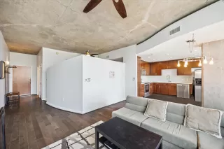 Photo #4: 53421901 Listing 