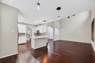 Photo #6: 53439518 Listing 