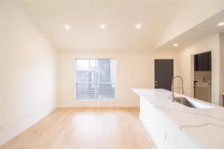 Photo #6: 53715584 Listing