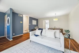 Photo #1: 53750504 Listing