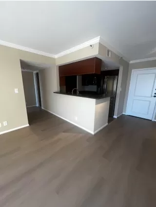 Photo #2: 54107585 Listing