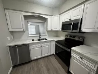 Photo #4: 54304071 Listing 