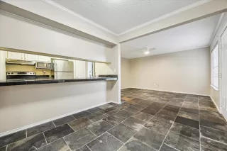 Photo #3: 54447619 Listing