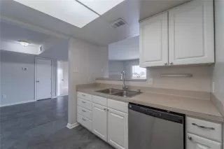 Photo #2: 54616597 Listing 